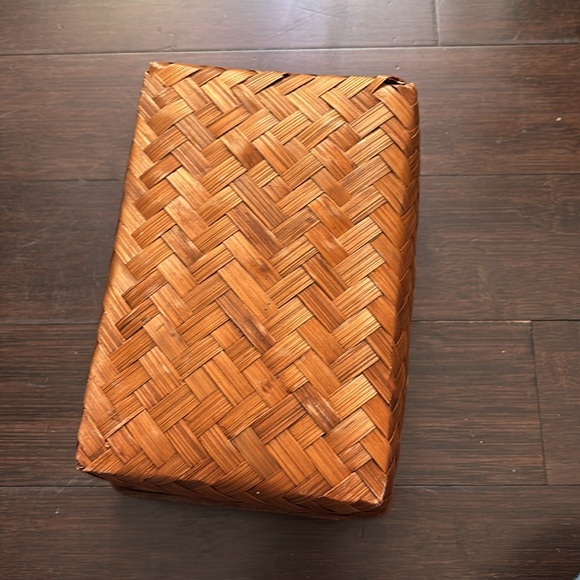 Small Rectangular Woven Basket – Rustic Storage & Decor - Picture 4 of 4